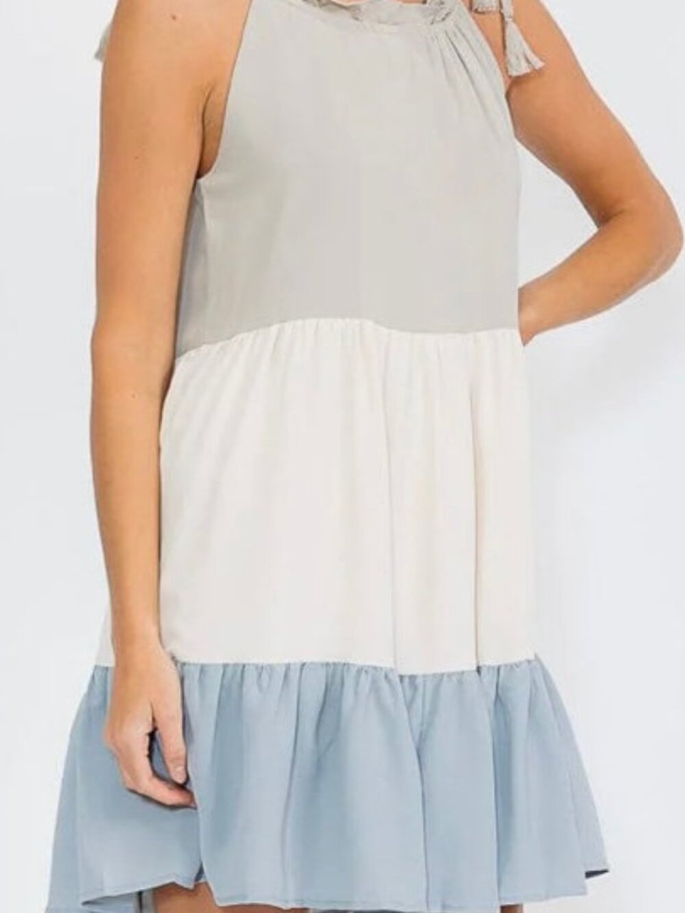 Hayden Los Angeles Tiered Mini Dress Gray Cream Blue Size L NWT - Picture 9 of 9
